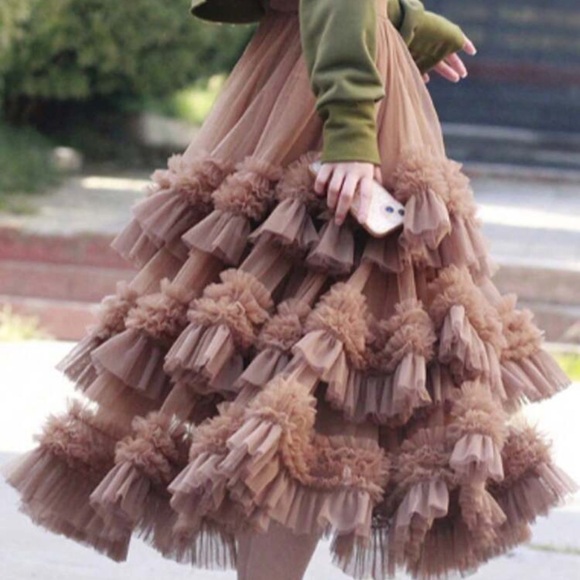 🧁 PLUS Tulle Skirt 🧁 - Picture 2 of 5